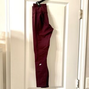 NWT Fabletics Powerhold Leggings